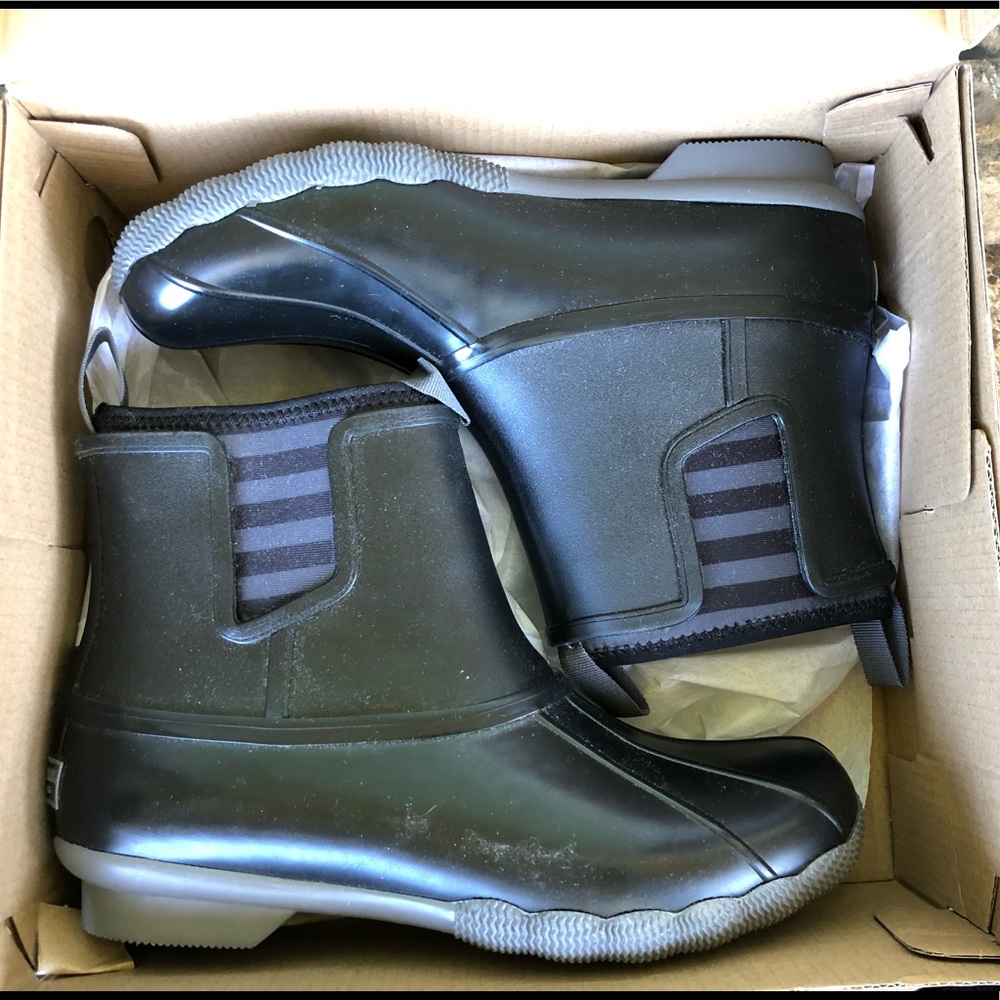 NEW Sperry Women's Saltwater Chelsea Duck Boot - Picture 6 of 8